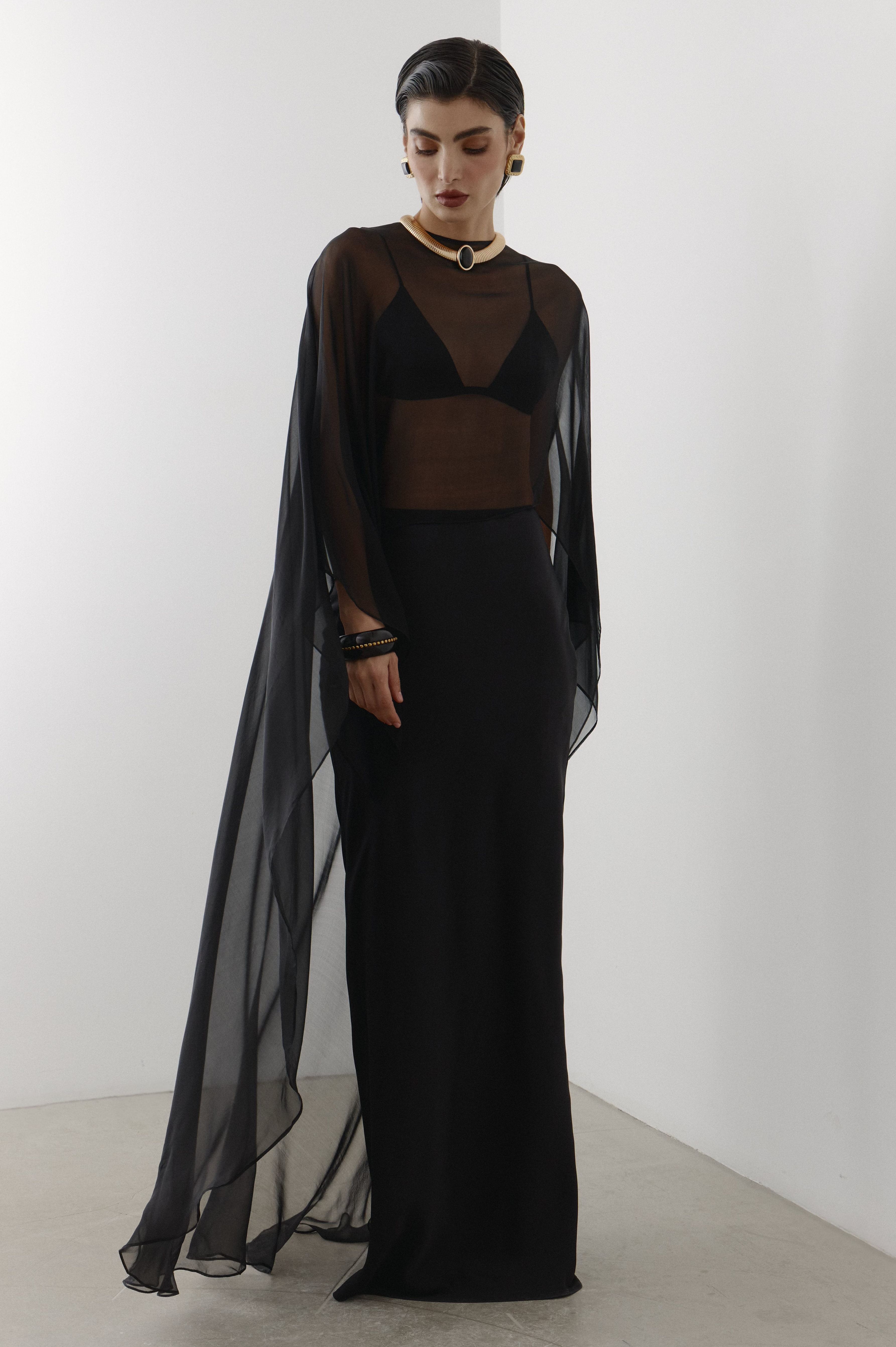 Éala Silk Cape